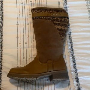 Muk Luks boots. Never worn